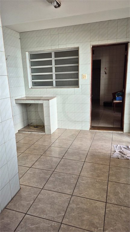 Casa residencial ou comercial com mais de 200m² na região do Jardim da Saúde em São Paulo - SP.