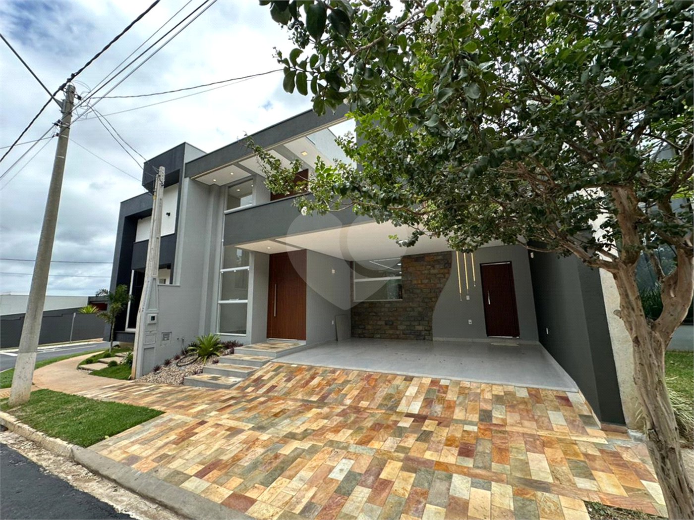 Casa para venda no Condomínio Faixa Azul.