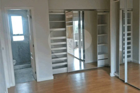 Apartamento a venda com 252 m² no Campo belo.