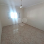 Casa térrea com 2 dormitórios.