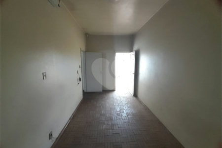 Prédio Comercial na Av. São Carlos - Excelente Oportunidade no Centro da Cidade