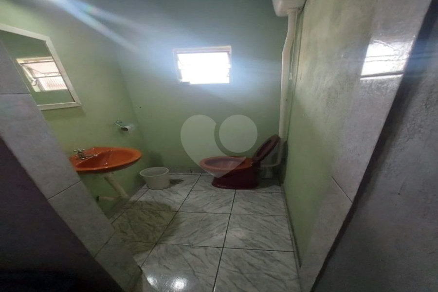 Sobrado 4 dormitórios na Vila Domitila