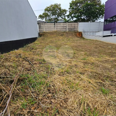 Terreno Comercial a Venda