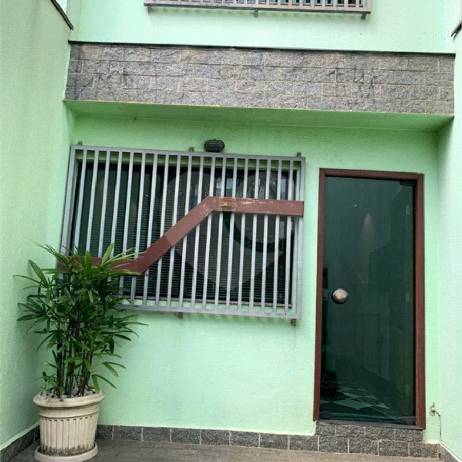 Casa com 115m², 3 dormitórios, 1 vaga, à venda na Penha.