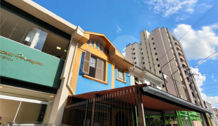 Sobrado à venda ou para alugar com 3 quartos em Vila Mariana, São Paulo, SP