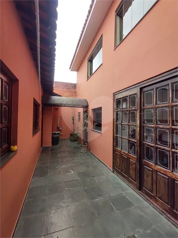 Casa com 300m² , 4 dormitórios , sendo 2 suítes , 5 vagas , à venda no bairro Curuçá , em Santo André.