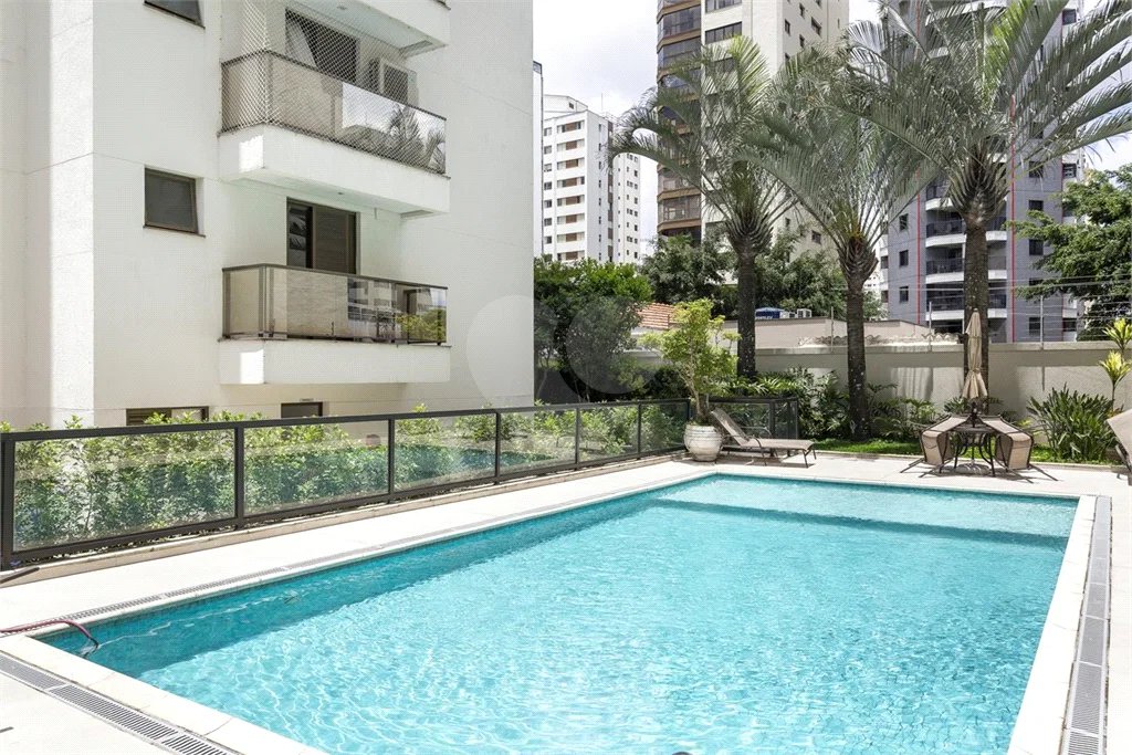 APARTAMENTO COM 3 DORMITÓRIOS, 3 SUÍTES, 3 VAGAS, LAVABO, LAZER, 193 M² - MOEMA