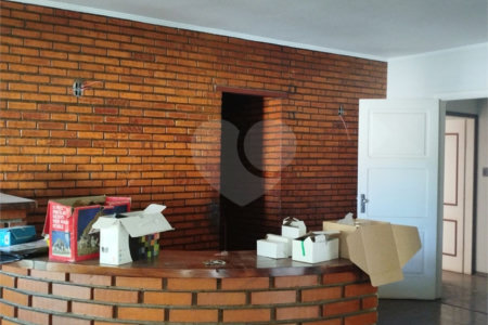 Imponente Casarão no Centro de São Carlos