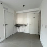 Apartamento aconchegante com terraço e sacada