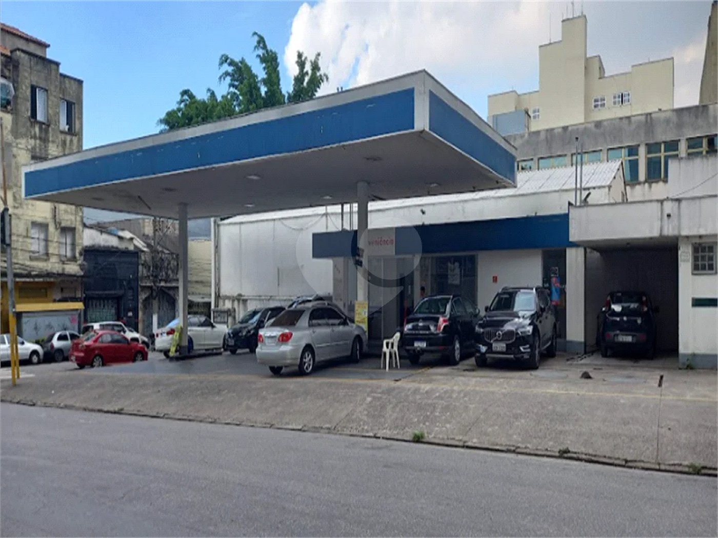 Espaço ideal para posto de gasolina, farmácia e loja no Bom Retiro