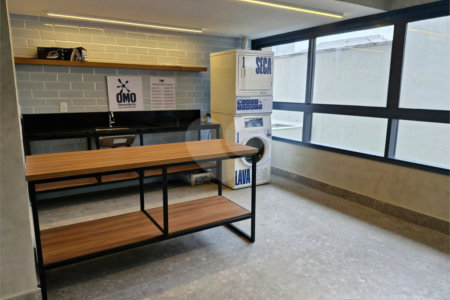 Apartamento venda Vila Mariana, 31m², 1 dormitório, contrapiso, lazer, próximo metrô