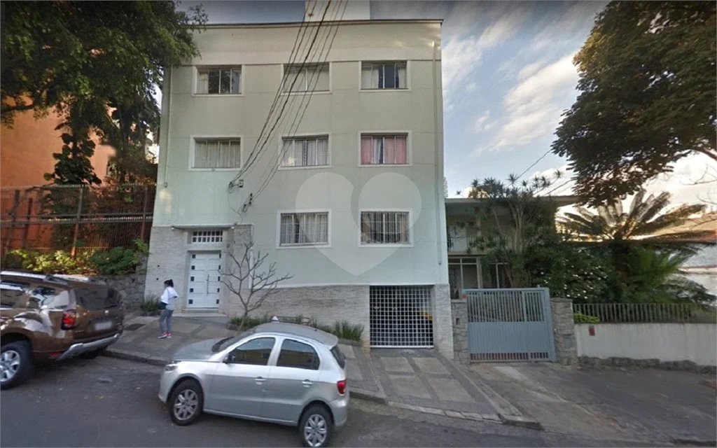 Excelente apartamento duplex a Venda e a 50 metros do Parque da Aclimação. Venha Visitar e Conhecer!