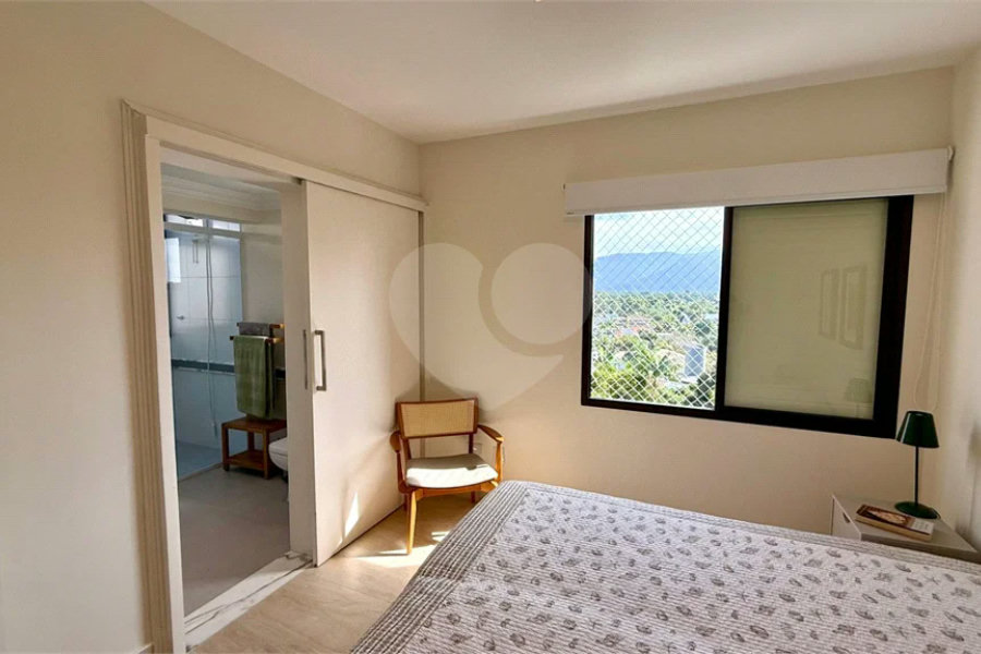 Apartamento à venda com 3 quartos, sendo 2 suítes, em Riviera de São Lourenço, Bertioga, SP