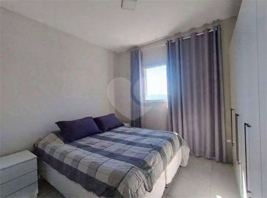 Apartamento a Venda - 2 dormitórios - Jd. Colonial