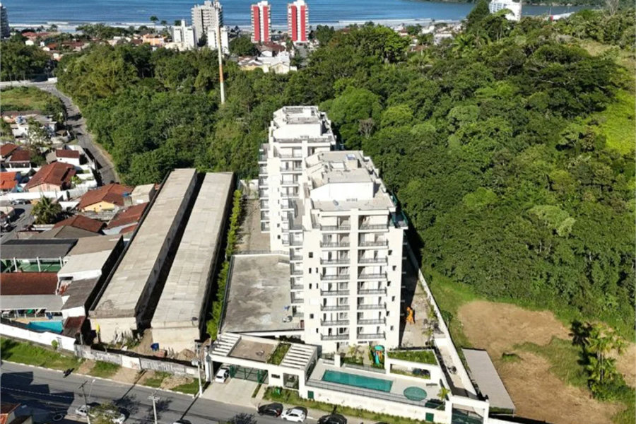 Apartamento à venda com 2 quartos, sendo 1 suíte,  no Centro, Bertioga, SP