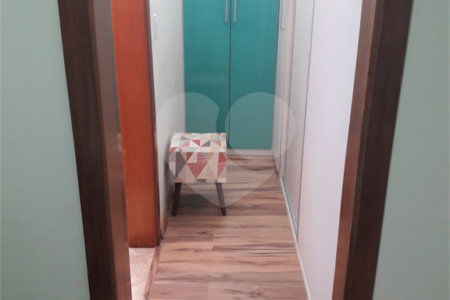 Sobrado a venda no Condomínio Village Damha II