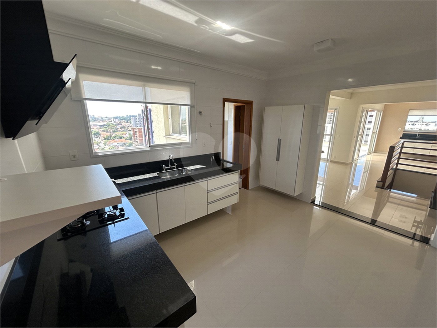 Cobertura de Alto Padrão no Centro de São Carlos – Sofisticação, Espaço e Conforto!