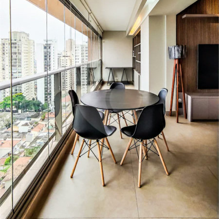 Apartamento totalmente mobiliado com ar-condicionado localizado no coração do Brooklin!!!