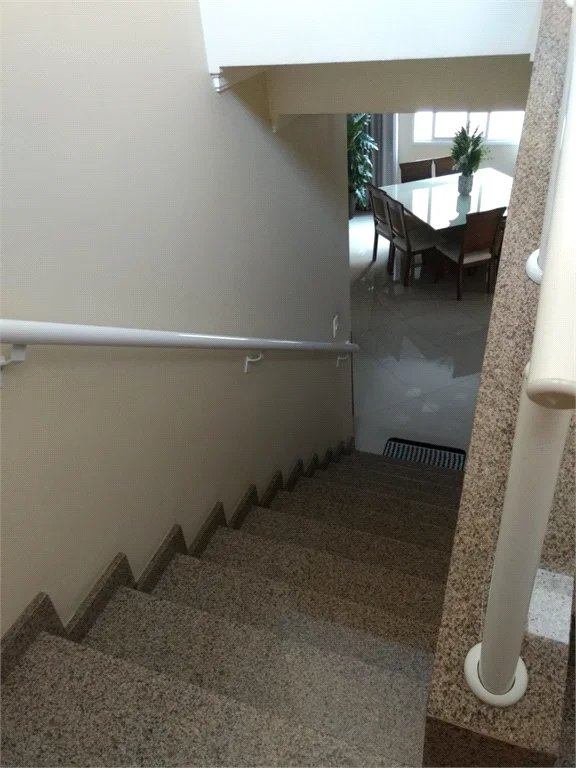 Sobrado à venda com 4 suítes em Cidade São Francisco, São Paulo, SP