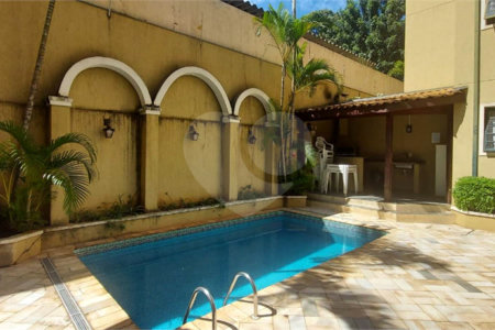 Apartamento no Condomínio Joan Miro .