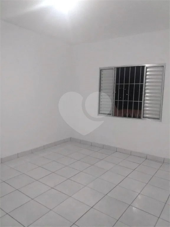 Duas casas com área total de 220m², 4 dormitórios, 3 suítes, 1 vaga de garagem, à venda em Pirituba