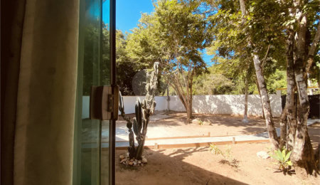 Casa à venda com 2 quartos, sendo 1 suíte,  em Caravelas, Armação dos Búzios, RJ