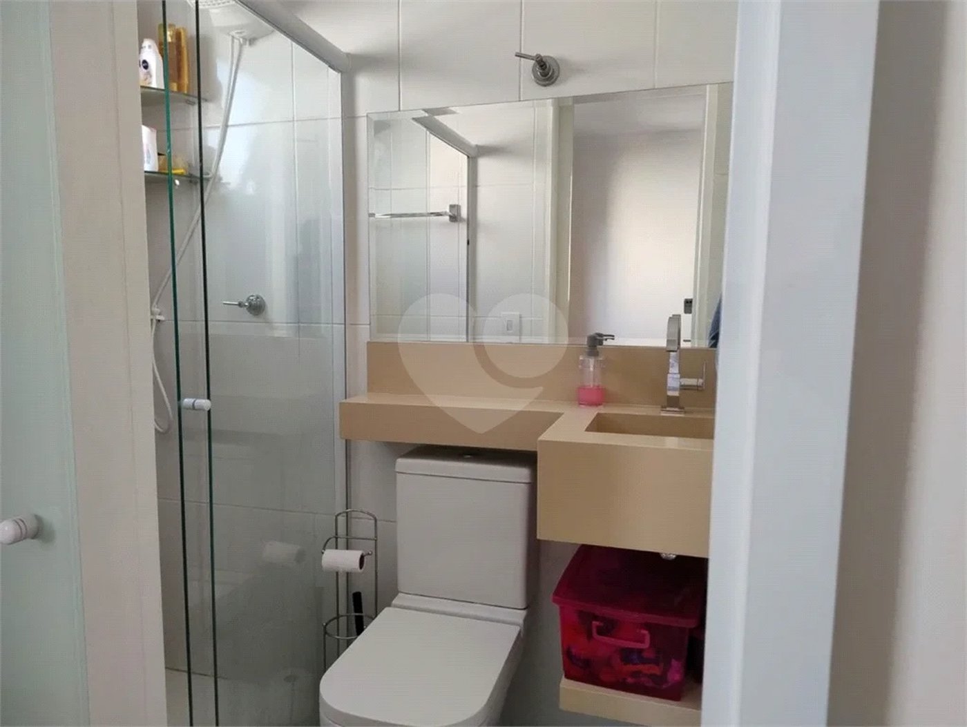 Vende-se Sobrado com 2 Suítes em Condomínio Fechado – Vila Ré
