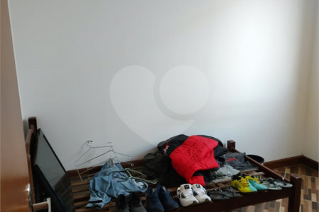 Apartamento no condomínio Monte Everest dispondo de 48m²