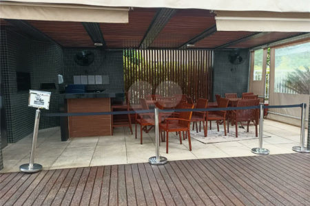APARTAMENTO PARAÇAÇÃO COM 3 DORMITÓRIOS E 2 VAGAS DE GARGEM NA VILA ANASTÁCIO