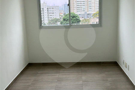 Apartamento com 40m², 2 quartos, para locação no Cambuci