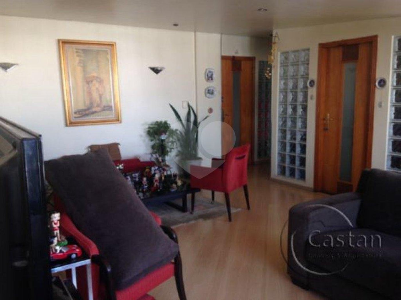 amplo apartamento com otima localização