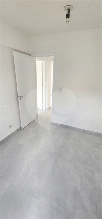 Apartamento com 42m², 2 quartos, 1 garagem, à venda em Itaquera