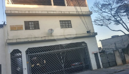 Sobrado à venda com 2 quartos, sendo 1 suíte,  em Jardim Umarizal, São Paulo, SP