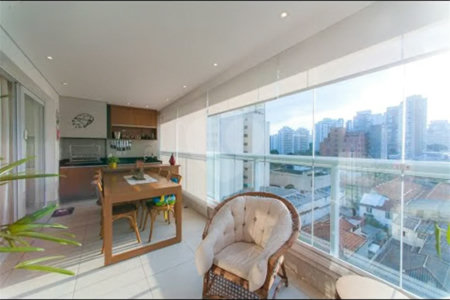 Apartamento à venda com 3 suítes em Vila Pompéia, São Paulo, SP