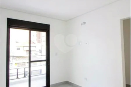 Sobrado novo , com 230m² , 3 suítes , 4 vagas de garagem , à venda no Jardim Bela Vista , em Santo André.
