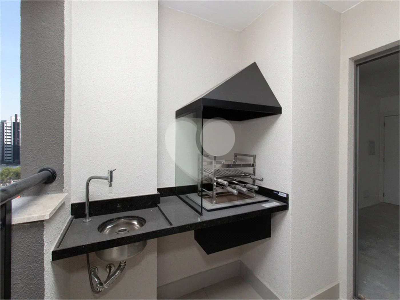 Apartamento a venda na Vila Mariana, 68 m², 2 dormitórios, 1 suíte, 2 vagas e lazer completo