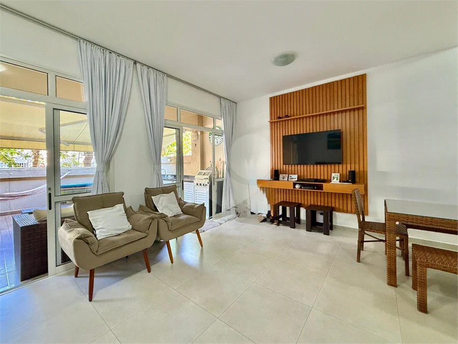 Apartamento Duplex bem localizado com 3 Quartos à venda, 120m² - Enseada, Guarujá - SP