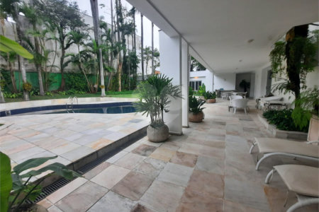 Casa para alugar com 4 quartos, sendo 2 suítes,  em Alto da Boa Vista, São Paulo, SP