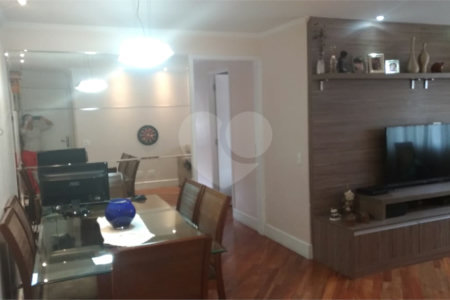 Apartamento à venda no Brooklin de 92 m² com 3 dormitórios, 1 suíte e 1 vaga de garagem.
