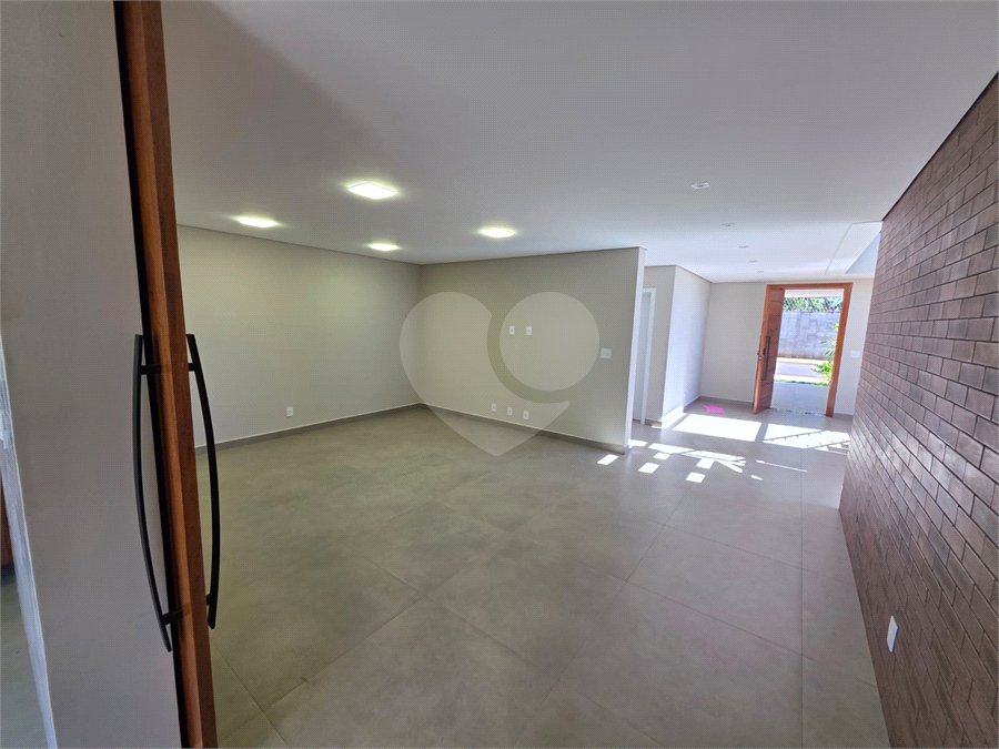 Sobrado com 3 suítes e closet, e escritório Faber 4