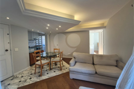 Apartamento Mobiliado, e Aconchegante, Bem Localizado