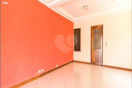 Casa com 203m² , 4 dormitórios , sendo 3 suítes , 2 vagas , à venda na Vila Formosa.
