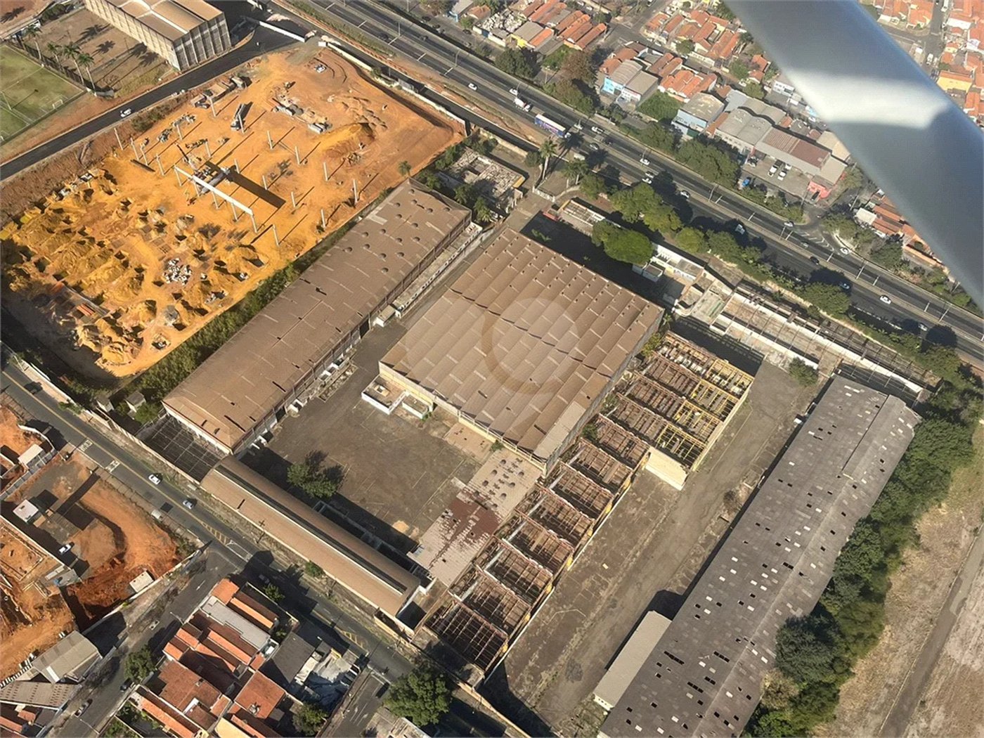 Excelente Galpão comercial para empresas disponível para venda e locação em Piracicaba - SP.