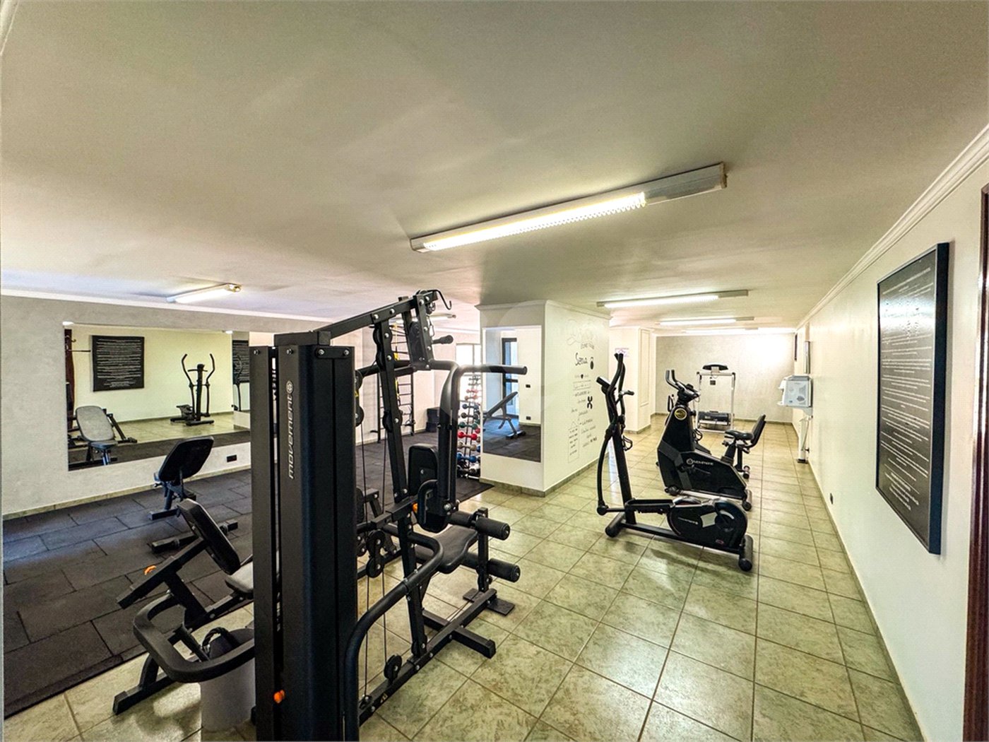 Apartamento à Venda no Centro de São Carlos - com 3 Suítes.
