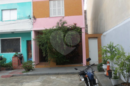Sobrado de Vila na Chácara Inglesa/Saúde - 2 quartos/ 2 Vagas