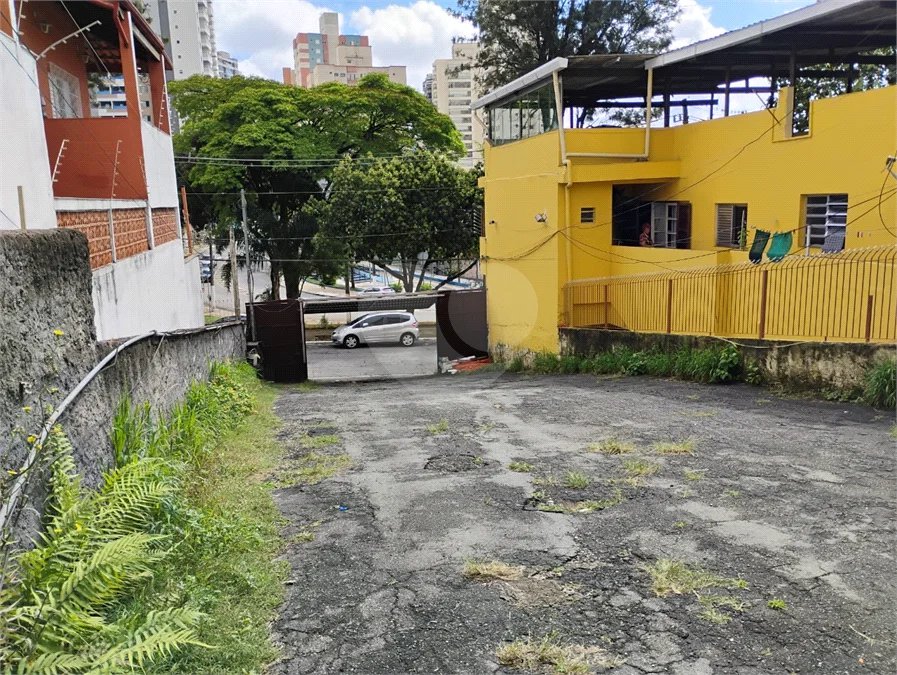 Terreno à Venda na Vila Guarani | 320 m² | 10 x 32 m