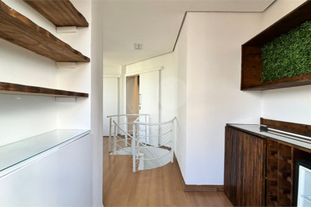 Cobertura duplex com 90 m², perfeita para quem busca conforto, privacidade e uma excelente localização.