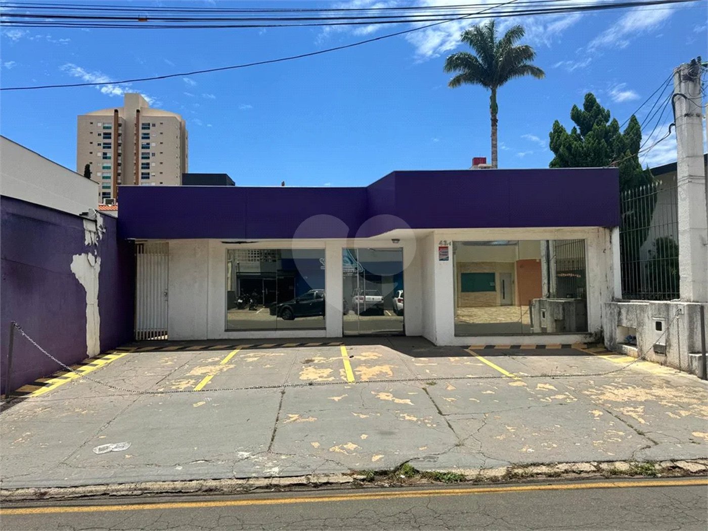 Imóvel Comercial para Venda e Locação no bairro Alto.