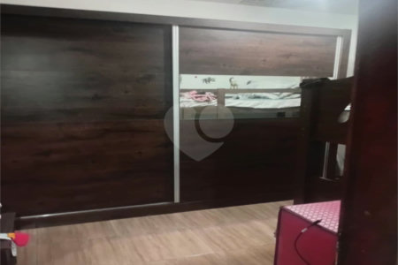 Casa térrea com 125,00 m² .