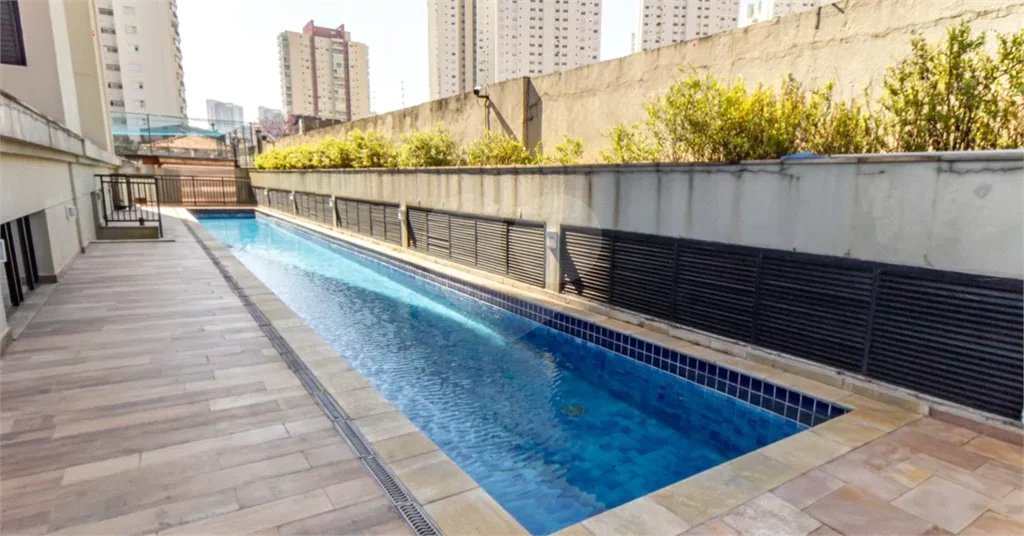 Apartamento à venda na Moóca, 68m², 2 dormitórios, 1 suíte, 1 vaga, ar condicionado, varanda, lazer completo